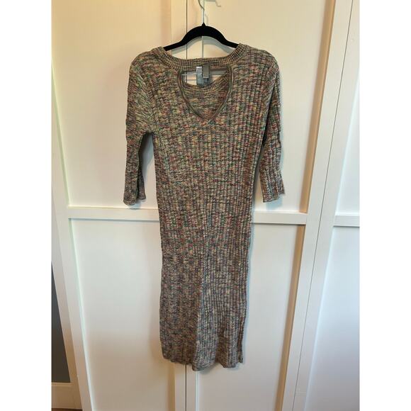 Pink Rose Sweater Dress NWT Large - Picture 3 of 3